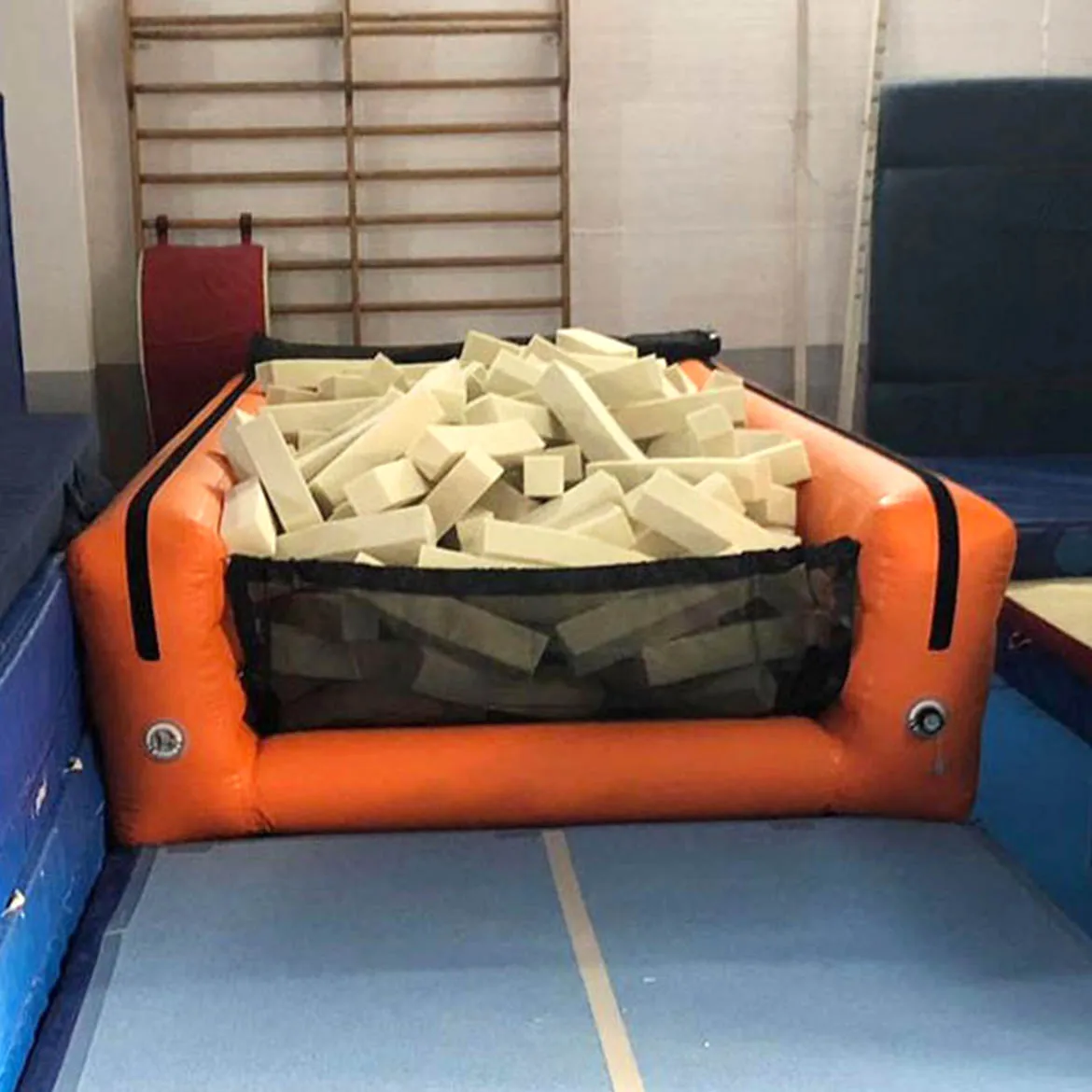 

Factory Custom Wholesale High Quality Landing Pits Gymnastics Inflatable Air Pit
