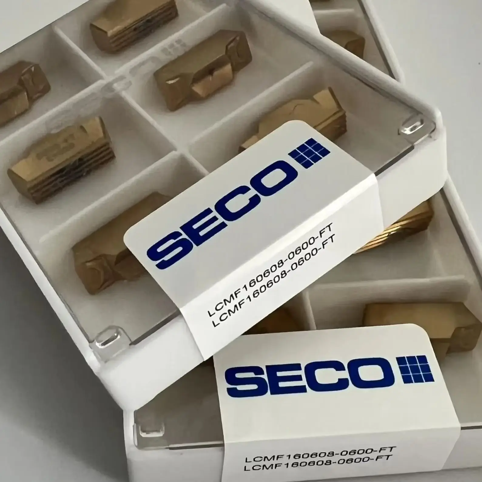 

LCMF160608-0600-FT,CP200 /Alloy blade 10 PCS