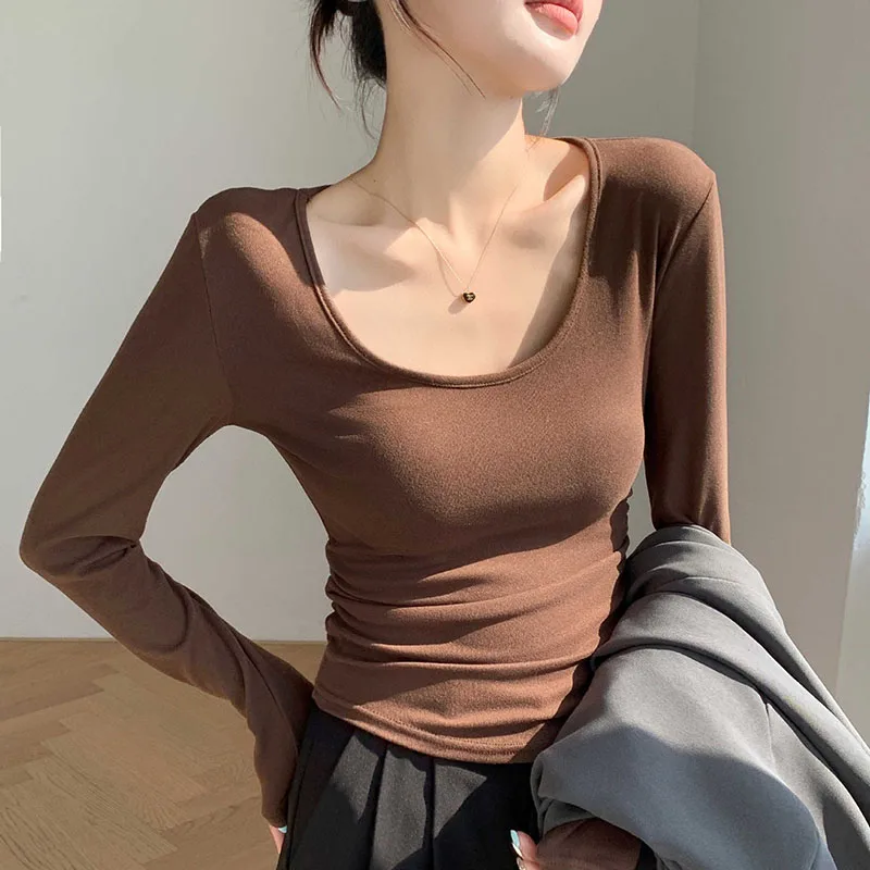 Wool U-neck Base Layer Shirt Worn Under Long Sleeved T-shirt Fitted Slim Design That Hides Wrinkles Is Suitable For Covering Up