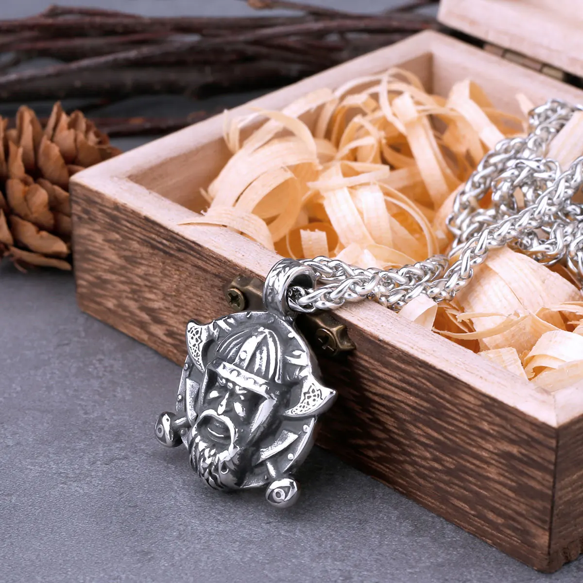 Stainless Steel Vikings Odin Axe Shield Necklace Men Nordic Vintage Awe of Helmet Amulet Pendant Necklace Hip Hop Male Jewelry