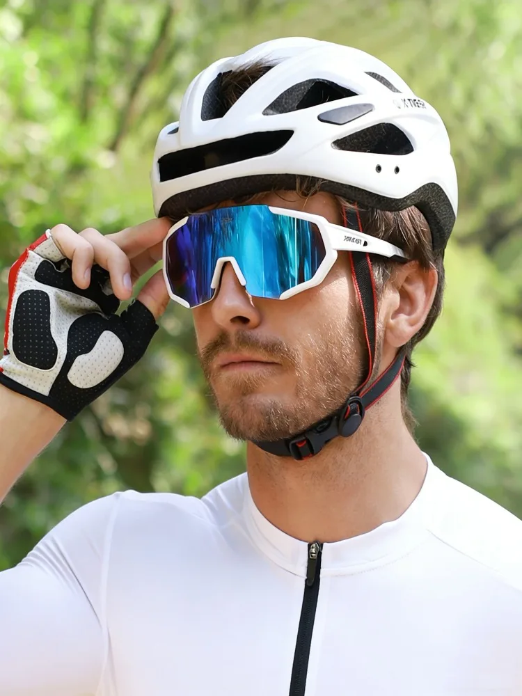AliExpress X-TIGER Adult Bicycle Helmet Breathable Lightweight Unisex Road Mountain Cycling Helmet with LED Taillight and Adjustable Straps