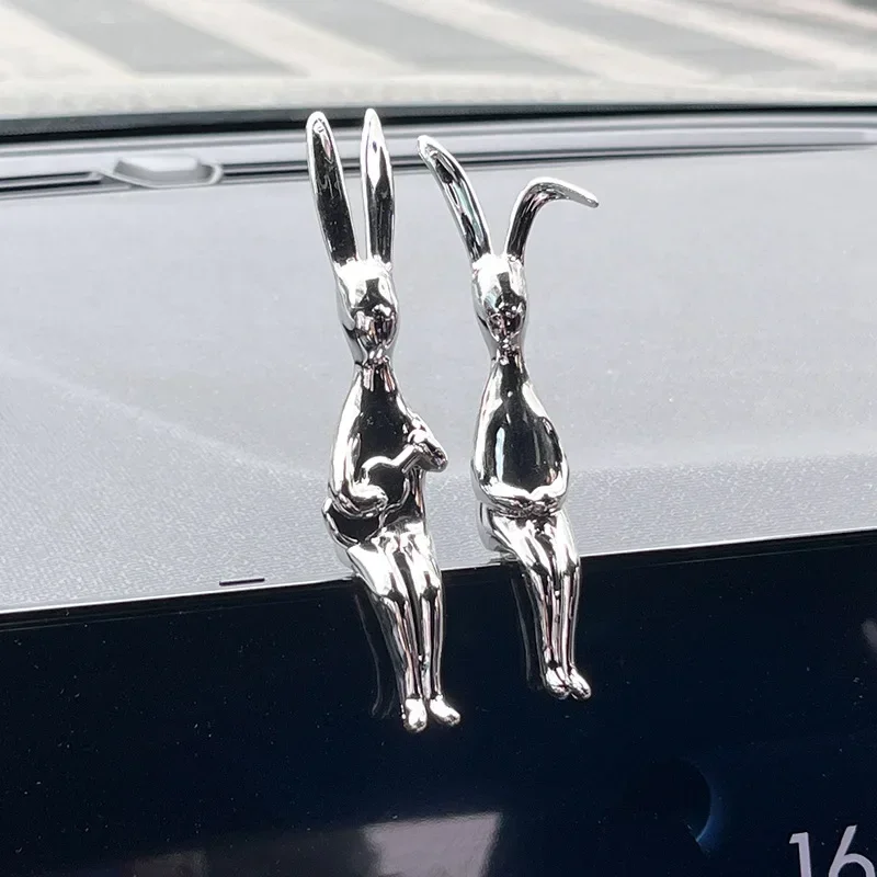 Car Ornaments Auto Center Console Pendant Rabbit Eco-friendly Plastic Cartoon Animal Rabbit Decorative Car Interior Decoration