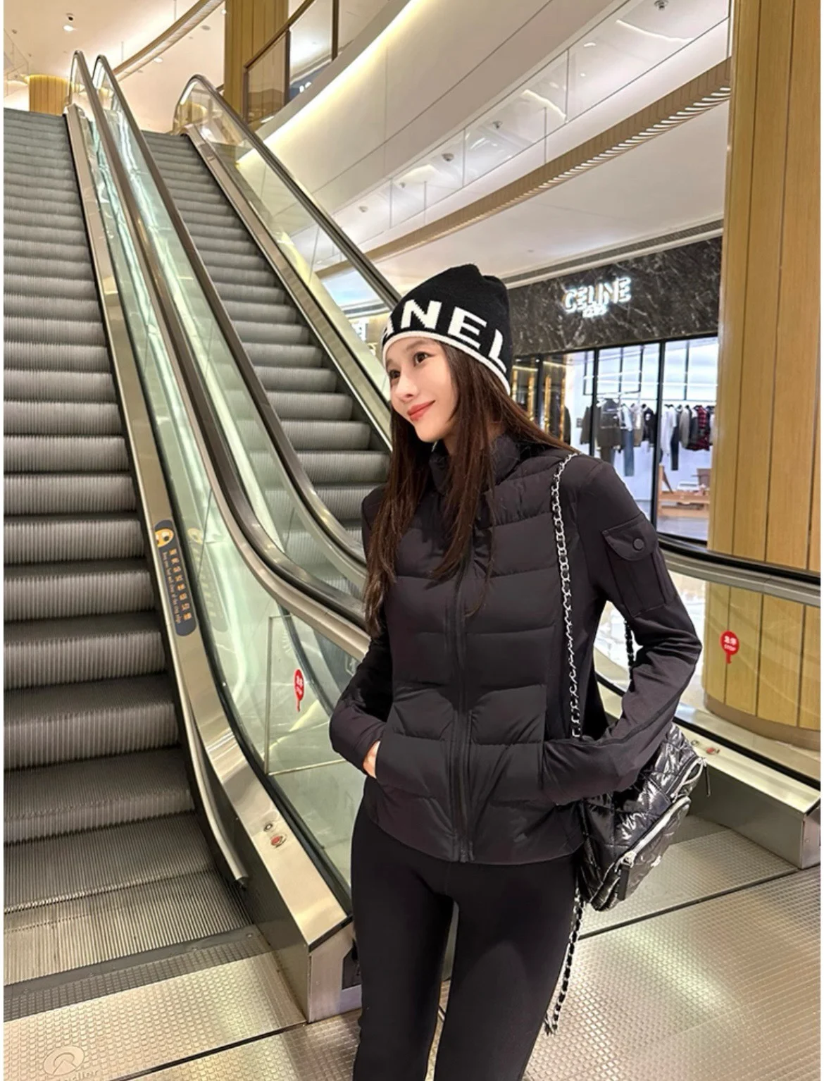 Luxurious Women's Winter Parkas Down Jacket Coats Woman 2024 Outerwears Autumn Outdoor Clothes New High-end Athletic Slim Fit