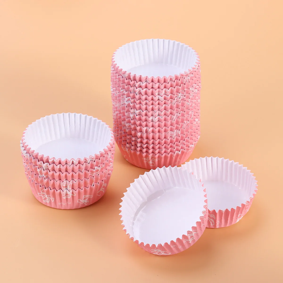 

200pcs Oilproof Cupcake Wrappers Paper Muffin Liners Cake Cups Chocolate Heat Resistant Non Stick Perfect for Parties Weddings