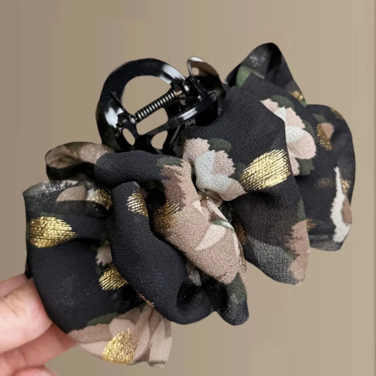 

New Bohemian Floral Chiffon Hair Claw Clip - Black with Gold Foil Accents for Women
