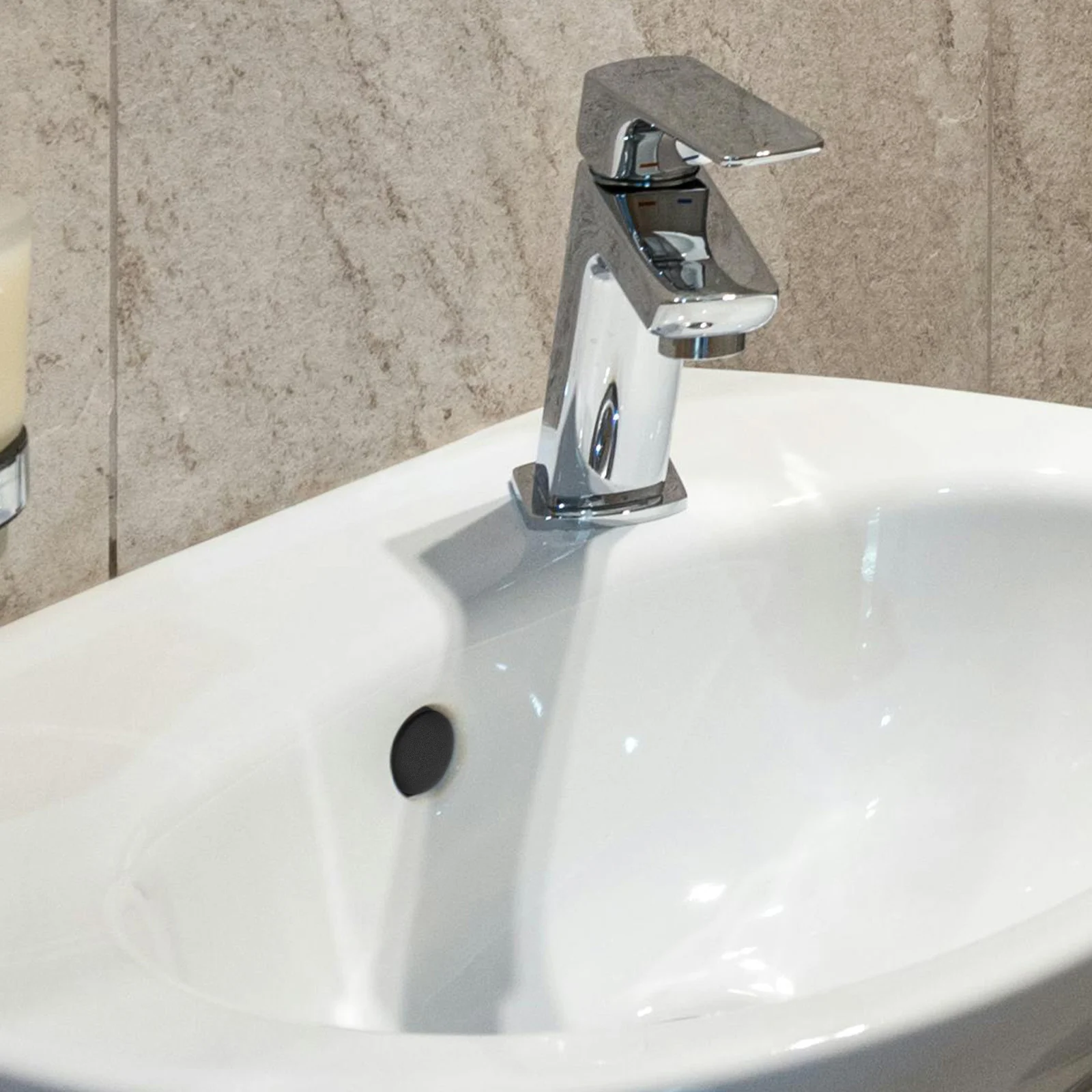 

50pcs Silicone Plugs 7.3mm Hollow Covers Sealing Stoppers Tubing End Caps Pipe Plugs for DIY Projects