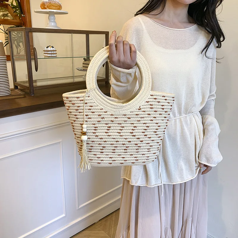 

Women Handbag Straw Weaving Lightweight Solid Color Simple Retro Versatile Comfortable Daily Leisure Large Capacity Bucket Bag