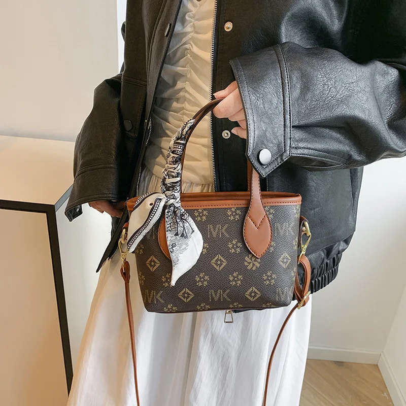 

New Arrival 2025 - Premium Mini Tote Bucket/Basket Bag for Women - Stylish & All-Purpose, Shoulder/Crossbody Styles