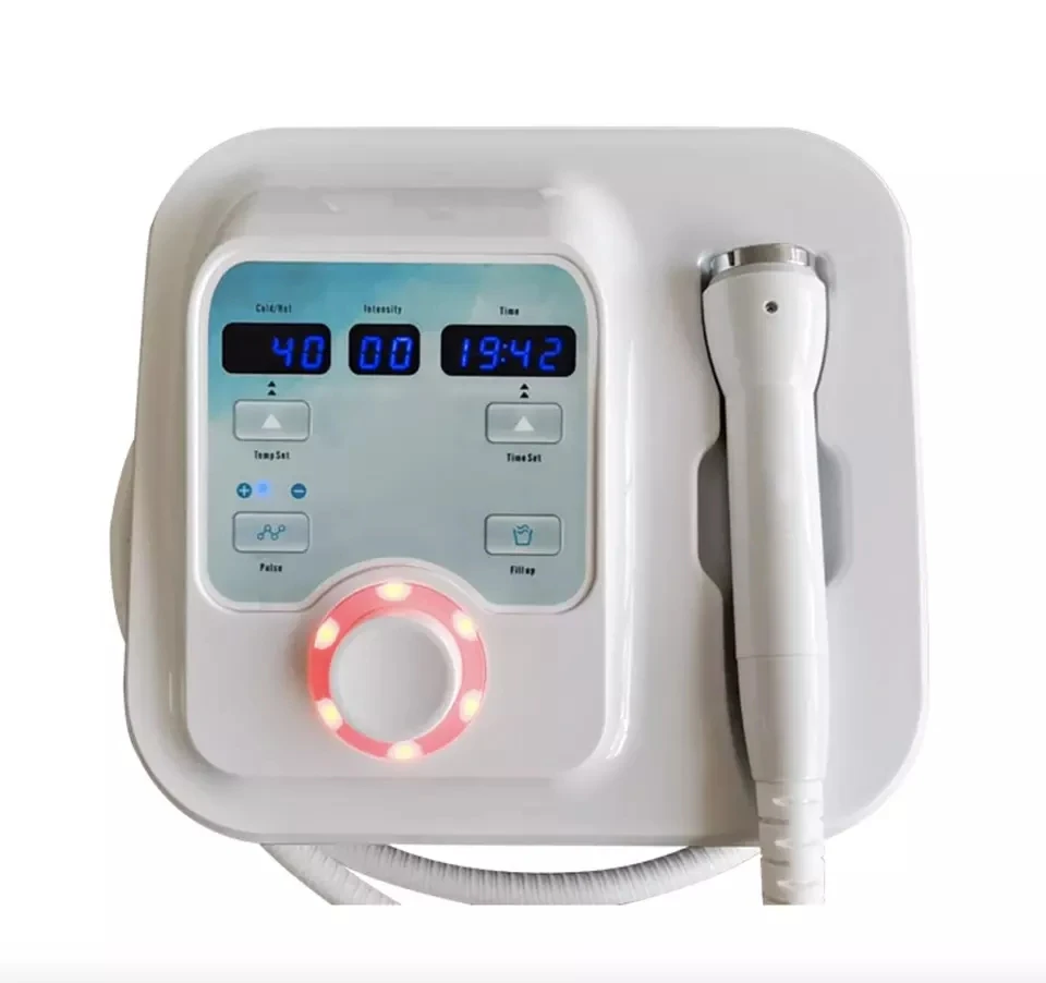 Home Use Dcool Skin Cool and Hot Skin Tightening Beauty Equipment Facial Skin Rejuvenation Care Device