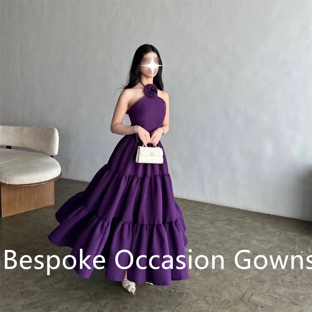 Maßgeschneidertes, temperamentvolles, lila Chiffon-Abendkleid, hochwertiges Neckholder-ärmelloses Blumenkleid mit Rüschen, maßgeschneiderte Anlasskleider