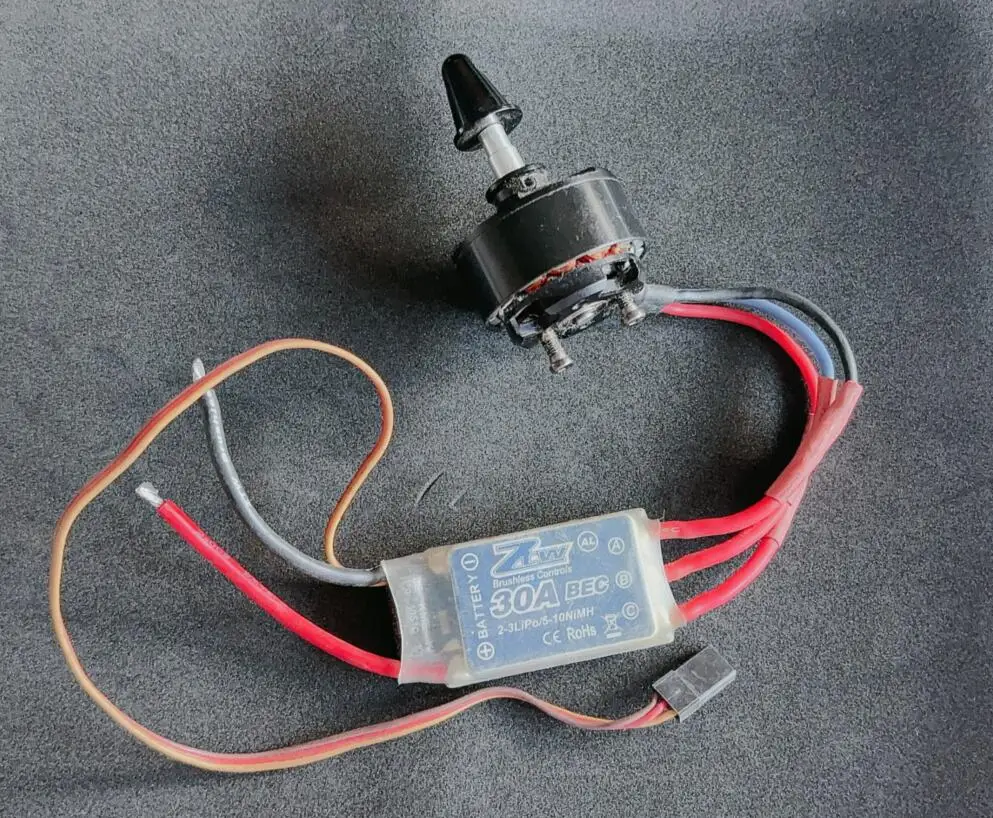 

Б/у 85% новый регулятор скорости ZTW AL 30A ESC и комплект бесщеточного двигателя 3508, 380 кВ — предварительно припаянный и протестированный, работает