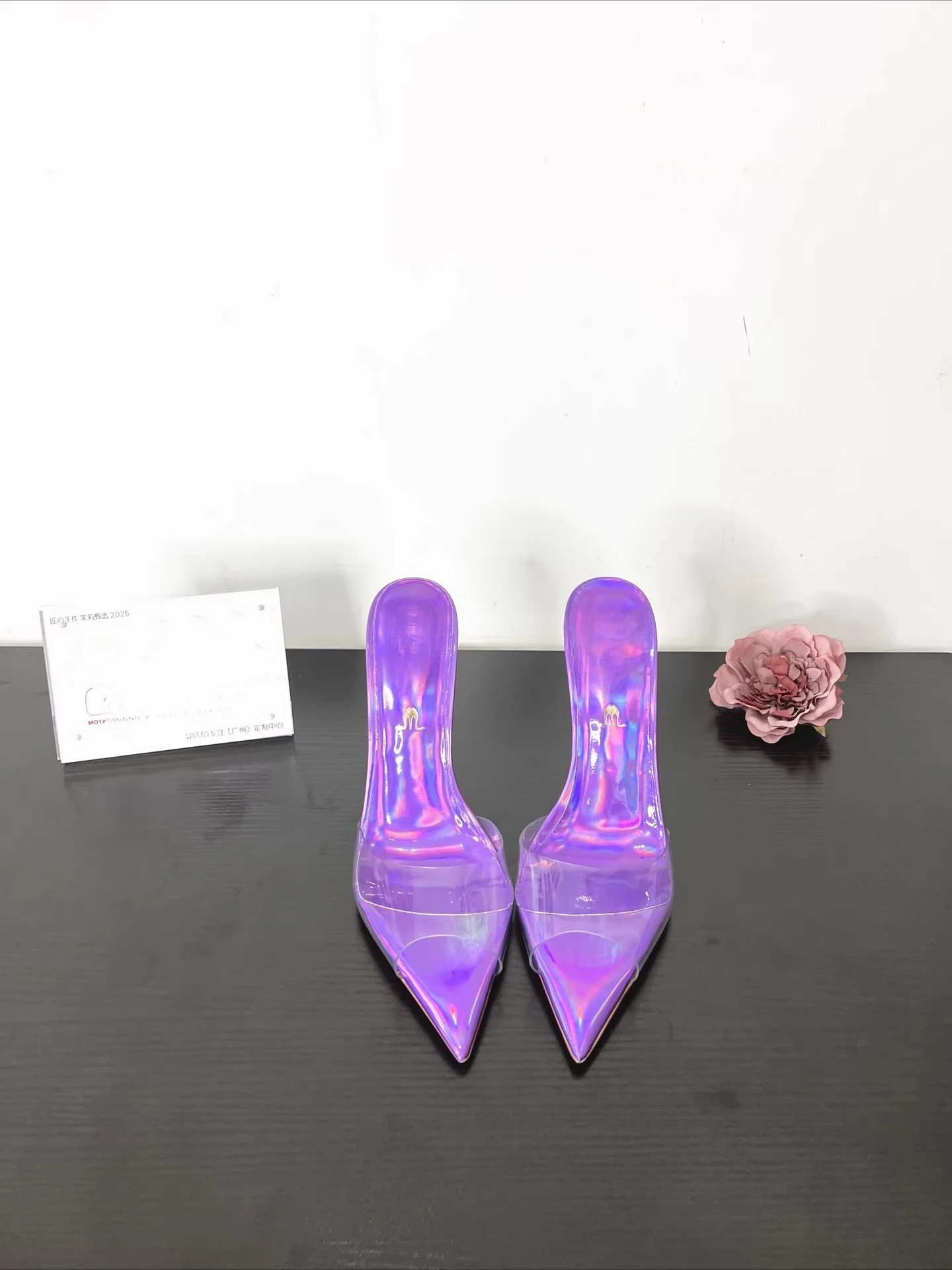 

New transparent PVC slippers with pointed edges and fine heels, European and American beauty, high fish mouth high heels