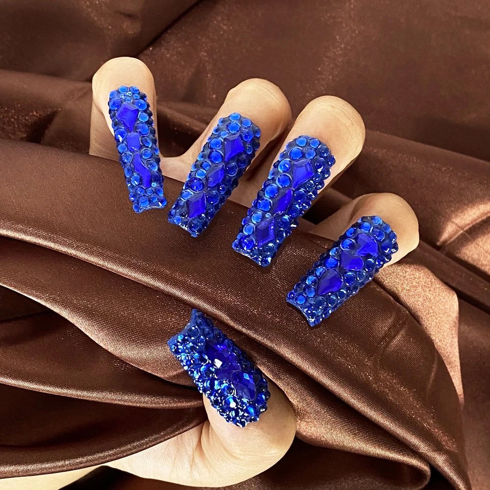 Uñas acrílicas brillantes con diamantes de imitación, uñas de Gel UV hechas a mano, 10 piezas, diseño de salón de belleza