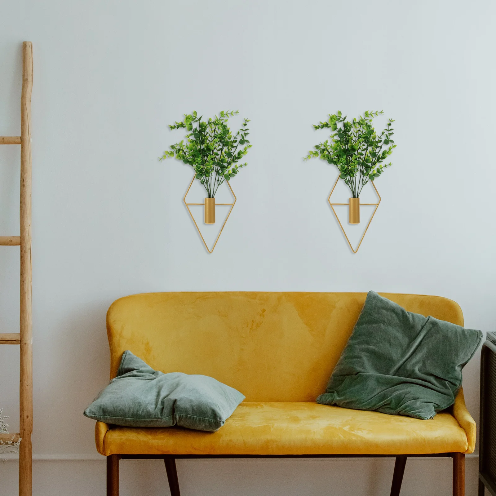 

2 set 2 Sets Fake Plants Hanging Vase Wall-Mounted Shaped Flowerpot Wall Planter Decor Indoor Outdoor Vintage Style