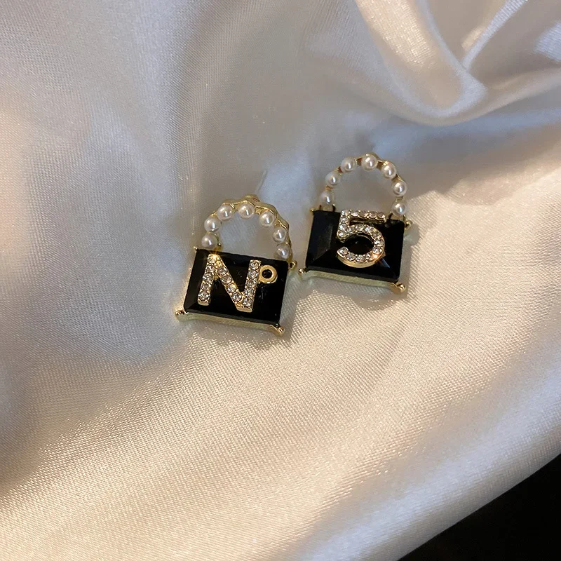 No.5 Letter C Earrings Luxury Number 5 Logo D V  G Copy Famous Brand Jewelry Coco Imitation Crush Cute Earrings with Stone Japan