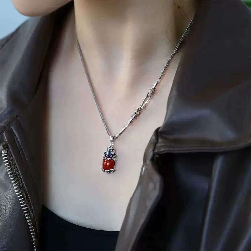 Embossed Pi Xiu Wealth Ancient Coin Pendant Necklace for Women Fade Resistant Vintage New Chinese Style Elegant Retro Jewelry