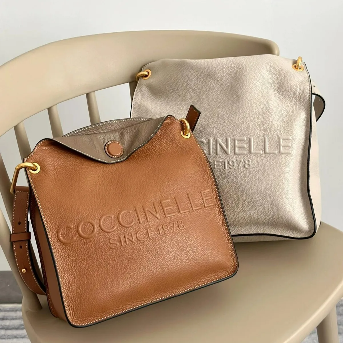 

2025 Simple High Texture Fashion Postman Bag Tote Bag