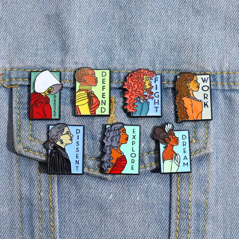 

Женская эмалированная брошь Power на заказ, удивительная женственность, броши для феминизма, значки на лацканах, мультяшное ювелирное изделие, подарок для друзей