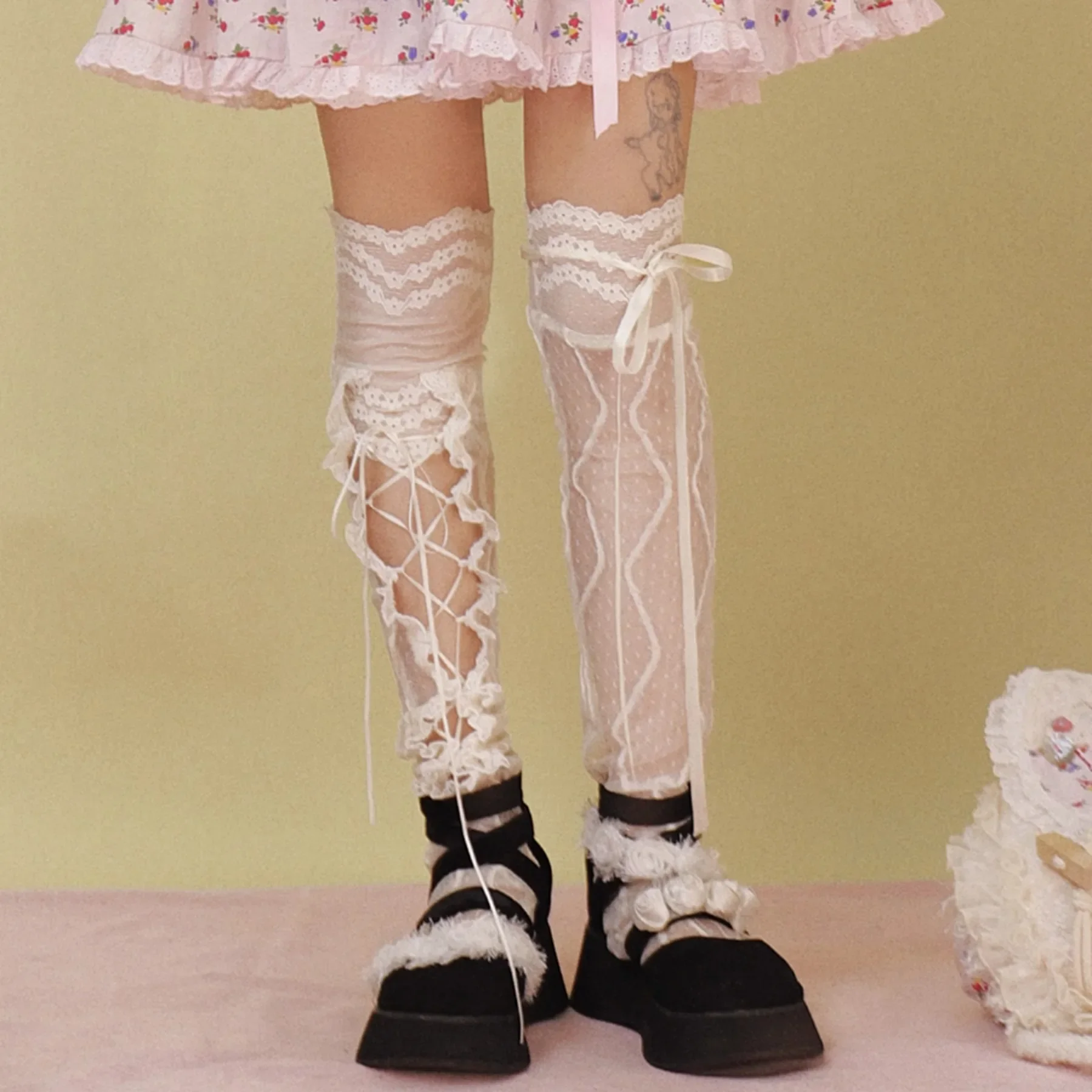 Harajuku Lace Knee Sleeve Socks Subculture Sweet Kawaii Mesh Lace-up over the knee Skinny Leg Socks White