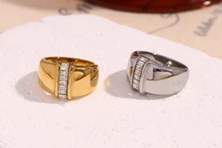 E.B.belle Minimalistischer, rechteckiger Zirkon-Edelstahlring in einer Reihe für Damen, vergoldeter Titan-Schmuck, Geschenk für Freundin