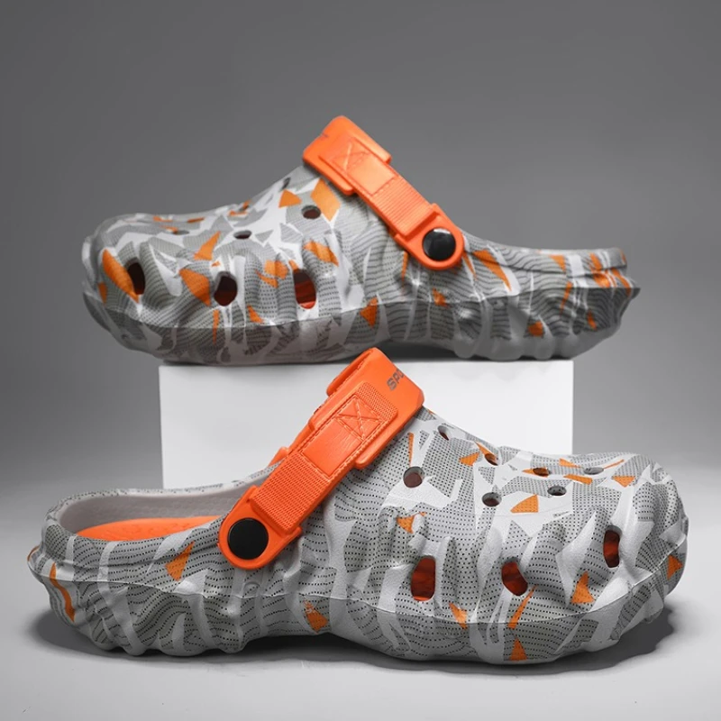 New Men's Clogs Slippers Sandal Male Garden Shoes Flat Camouflage Sandals Male Sneakers Outdoor Flip Flops Home Clogs
