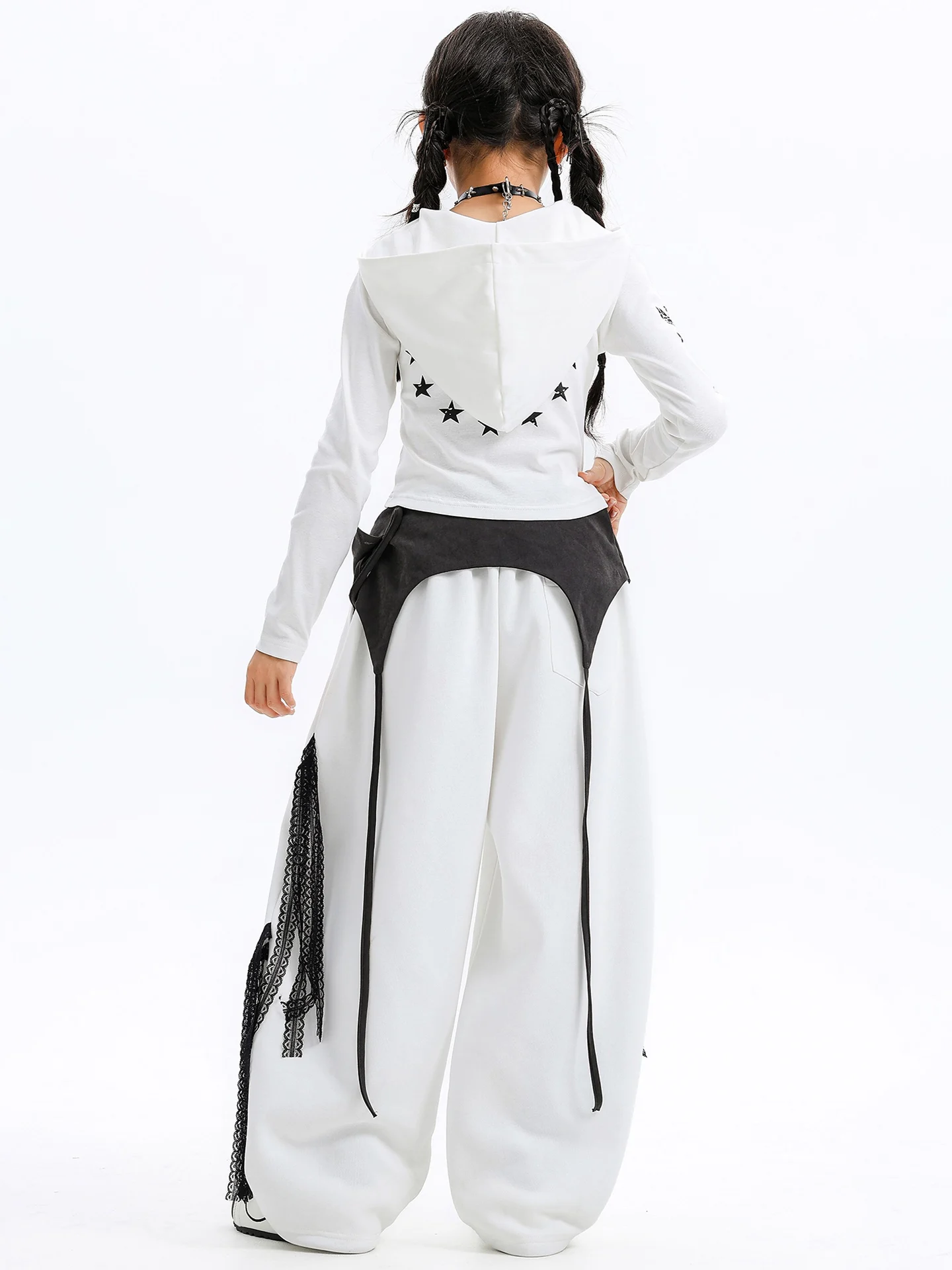 2025 ใหม่แจ๊สโมเดิร์นแดนซ์เครื่องแต่งกายสำหรับสาวเสื้อฮู้ดสีขาวเสื้อหลวมกางเกงชุดฮิปฮอปเต้นรำเสื้อผ้า DQS20718