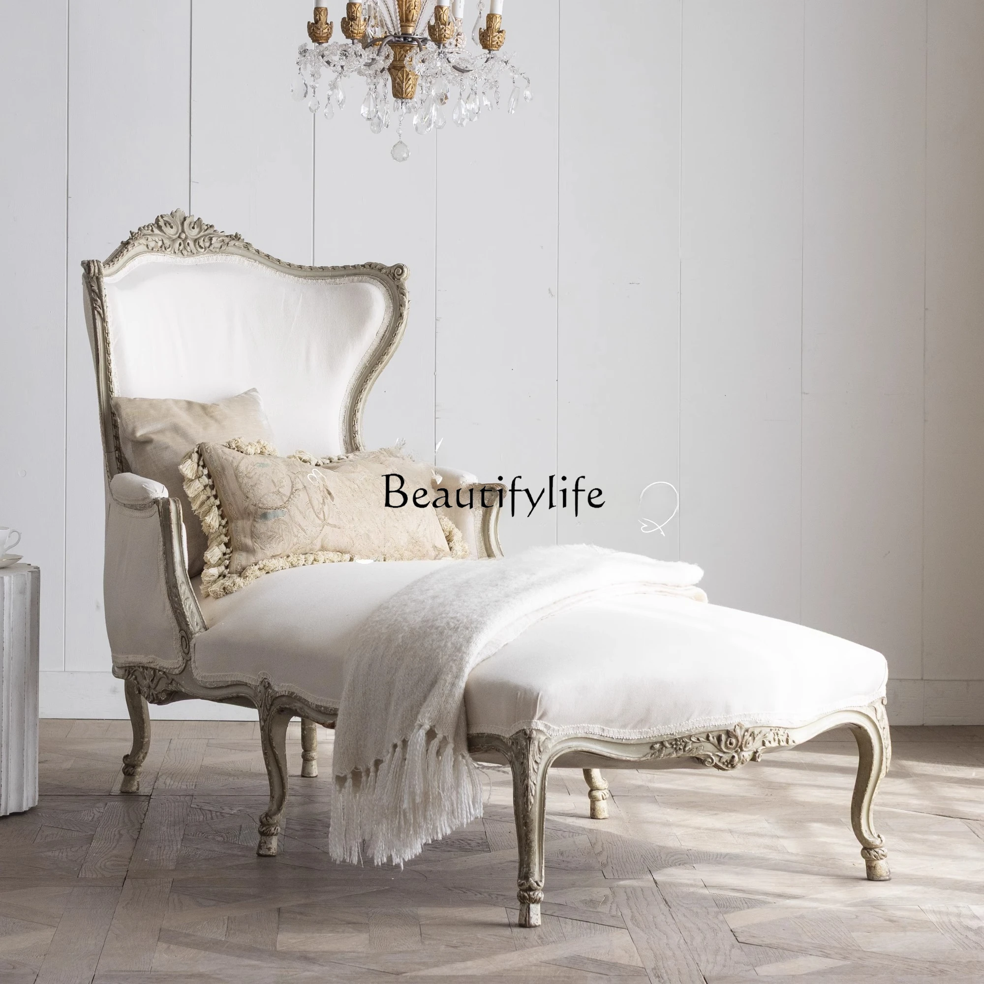 

French Retro American Carved Vintage European Palace Style Single Lounge Chair for Living Room and Bedroom