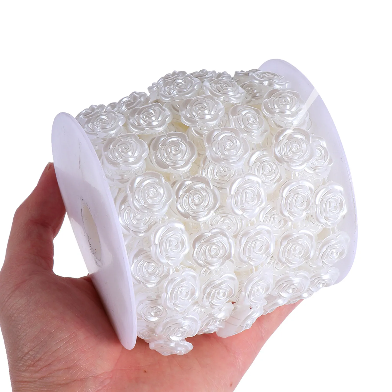 

Рулонная аппликация из бисера в виде роз для декора свадебных аксессуаров, повязок для волос, букетов, шитья и рукоделия