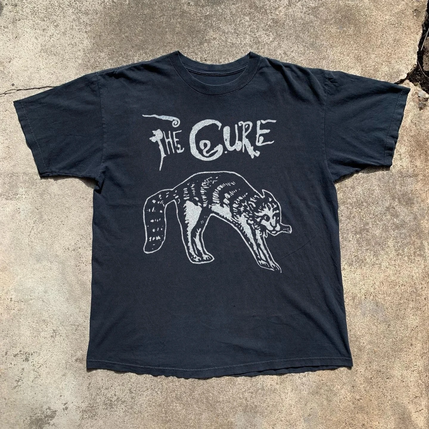 Hot Sale The Cure Classic Album Cover Graphic Print T-shirt Men Women O-neck Cotton Summer New Tee Loose Casual Oversized Top