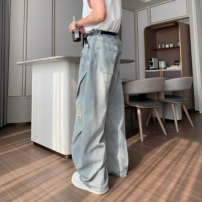 Jeans Scimitar Vintage [Vintage Washed] untuk Pria |   Celana Panjang Biru Muda Model Wide-Leg dengan Detail Kancing, Ca