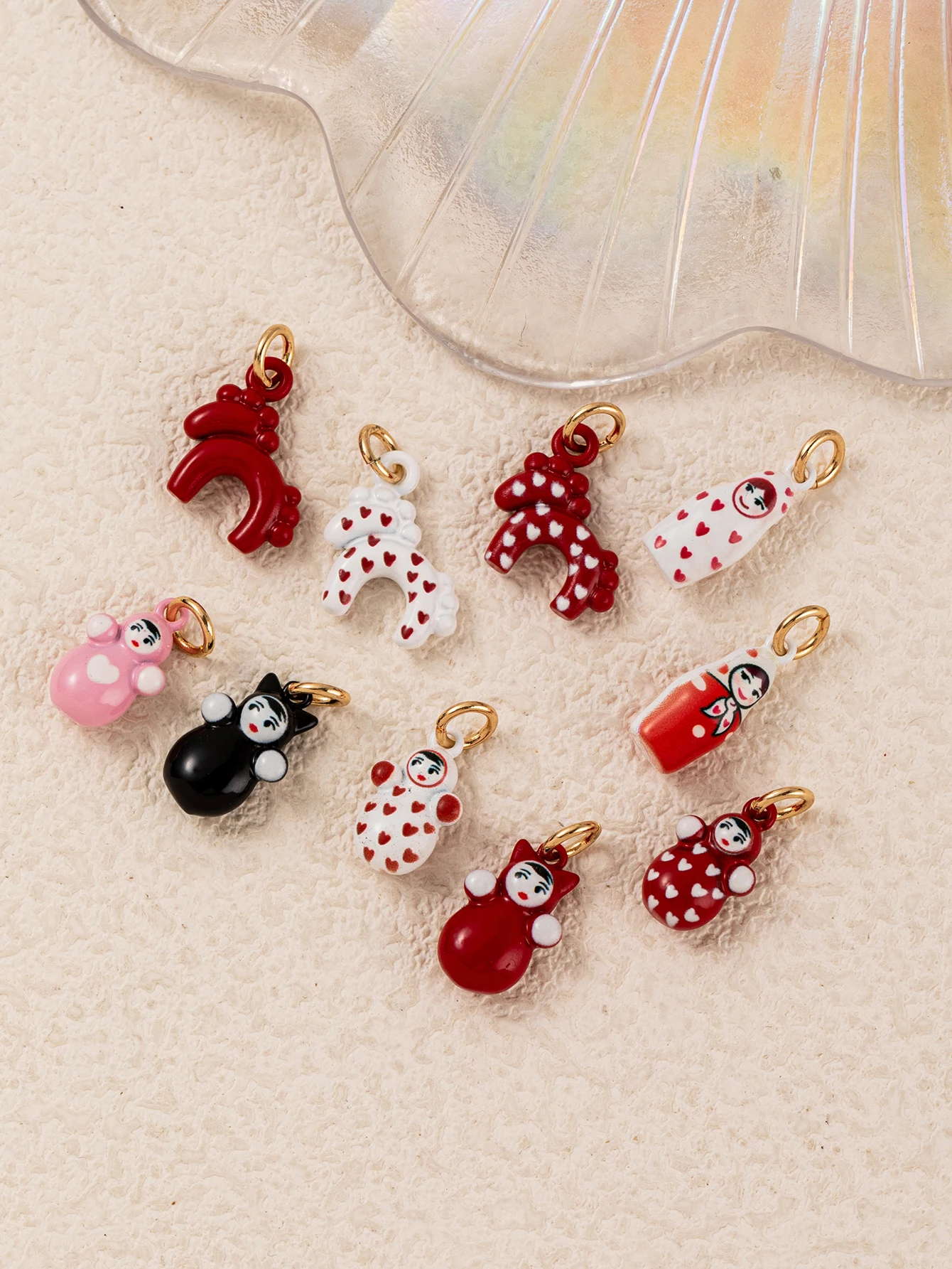 Modische und trendige neue festliche Liebes-Pferdefigur mit wackeligem DIY-Anhänger für Schmuck. – Detail 2