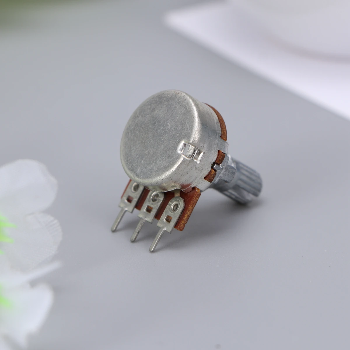 

Potentiometer Guitar Amp Right Angle Audio-potentiometers 250K Linear B250K Solder Lugs