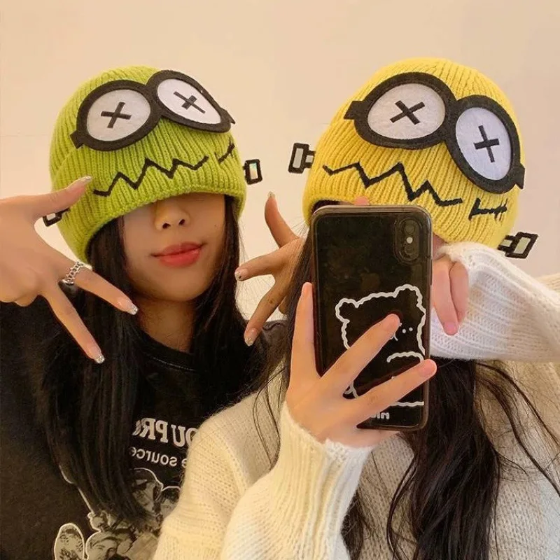 Funny knitted Woolen Hat for Women, Autumn and Winter Warmth Failure Robot, Cute Big Eyed Cartoon Ear Protection Hat for Student