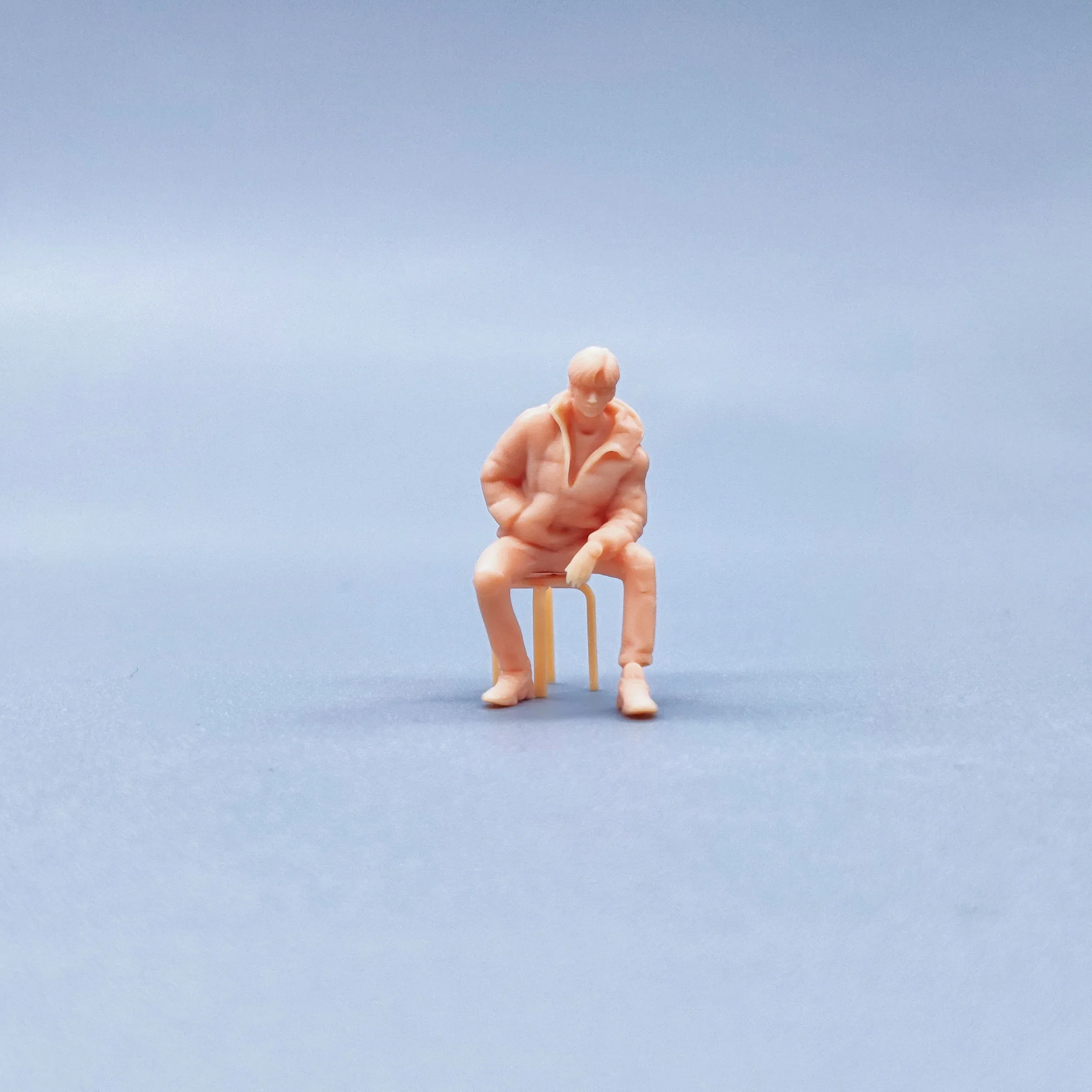 1/64 Figuren Maßstab Modell Harz Sitzhaltung mit einer Tasche für Männer Ungefärbte Miniaturen Diorama handbemalt W212