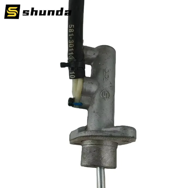 

3050009006 Главный цилиндр сцепления для Ssangyong Actyon Kyron Actyon Sports II 2006 2007 2008 2009-2015