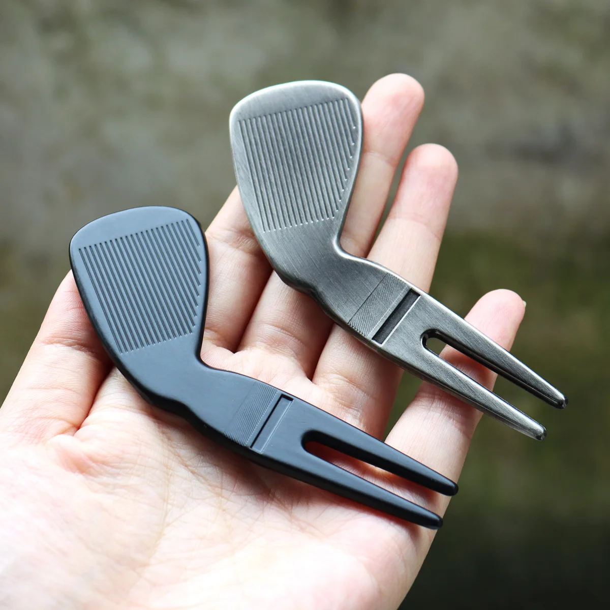 

2025 New Hot Selling High Quality Golf Turf Repair Tool Creative Golf Club Green Fork Accessories Lawn Repair Tool
