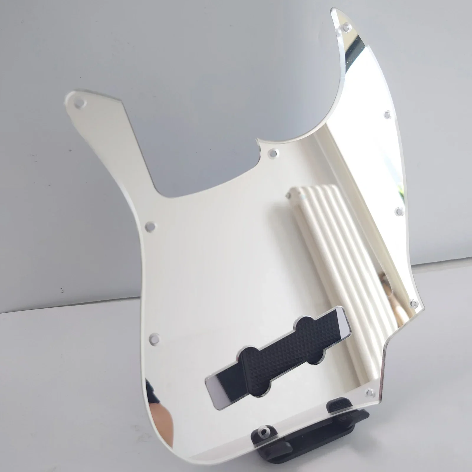 

J Bass Guitar Pickguard Mirror Acrylic 10-Hole for USA/Mexican 4-String J Bass Guitar Replacement Parts
