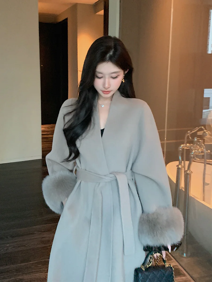 

2024 New Autumn Winter Woolen Overcoat Women V-neck Wool Long Fox Fur Sleeves Coat Loose Lace-up With Belt Elegant Fashion XS