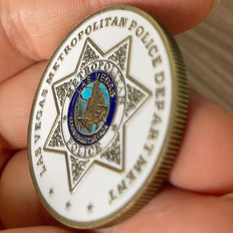 United States Las Vegas Metropolitan Police Department Souvenir  Coin Saint Micheal Pattern Challenge Coin - view 6