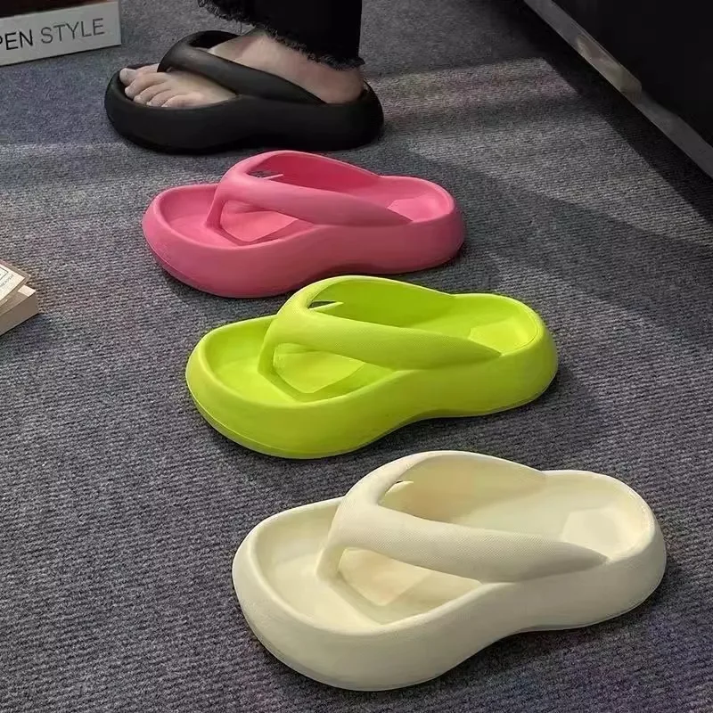 

Лето 2023, новые женские противоскользящие пляжные шлепанцы на толстой подошве, уличные пляжные сандалии, тапочки