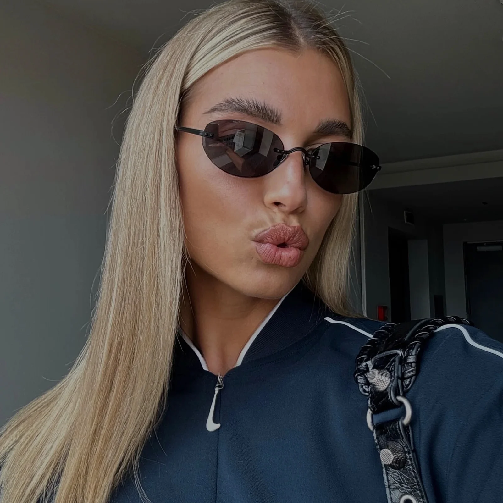 cieo-–-lunettes-de-soleil-de-marque-celebre-et-de-createur-modele-2026-ovales-en-alliage-fabriquees-a-la-main-personnalisees-pour-hommes-et-femmes