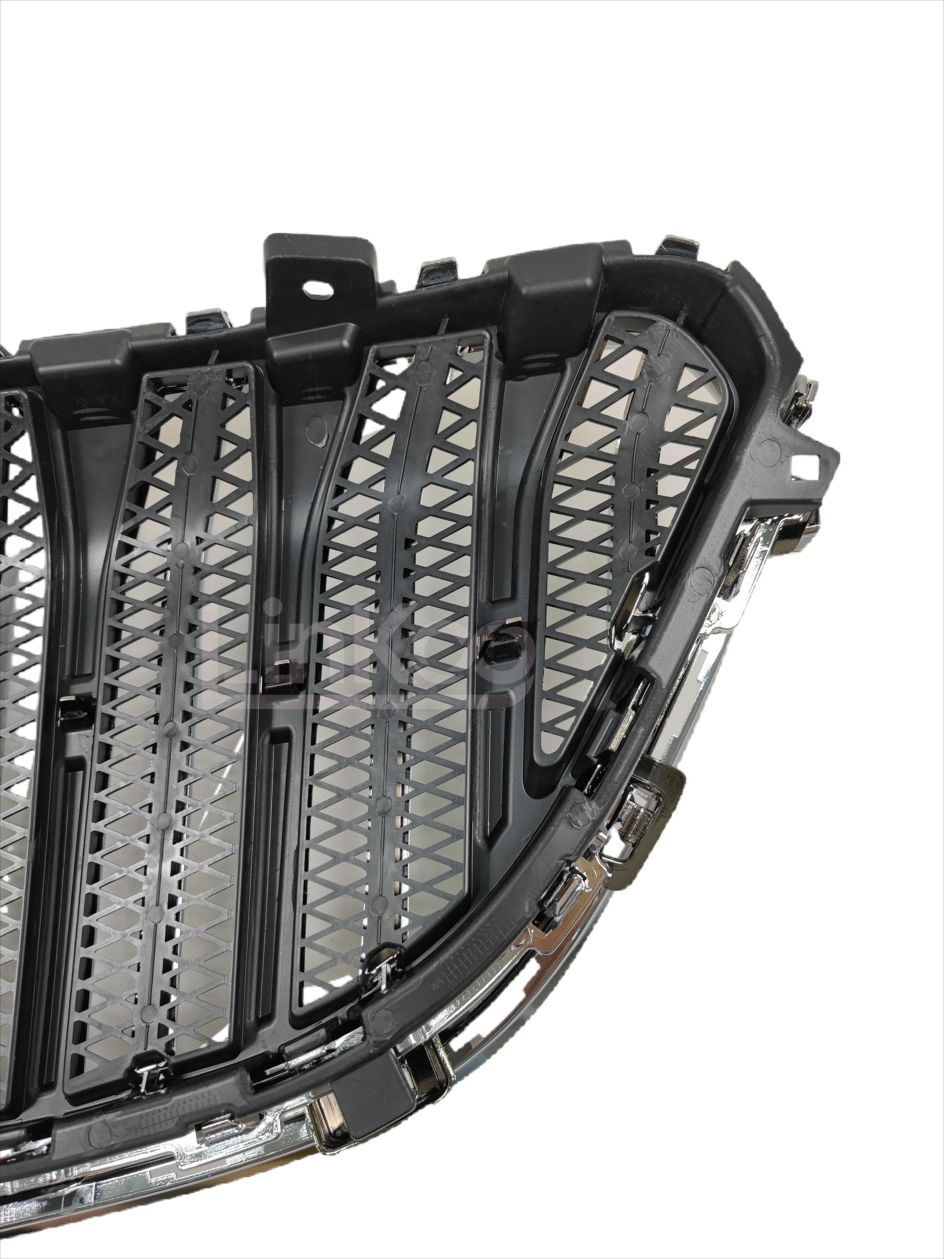 شبكة أمامية لقطع غيار السيارات من مصنع STLFABS 84055812 لشبكة تصفيح سوداء 2013 2014 2015 2016 2017