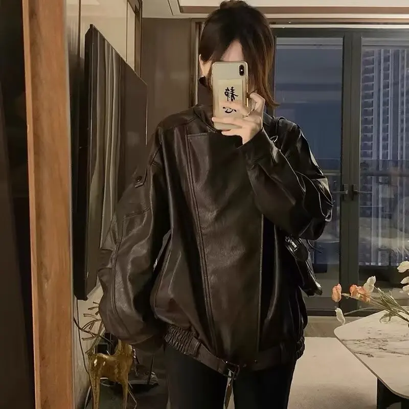 معاطف نسائية من جلد البولي يوريثان الصناعي سترات متينة بحزام وسحاب وياقة مقلوبة وأكمام طويلة ملابس خروج غير رسمية فضفاضة لربيع وخريف 2025