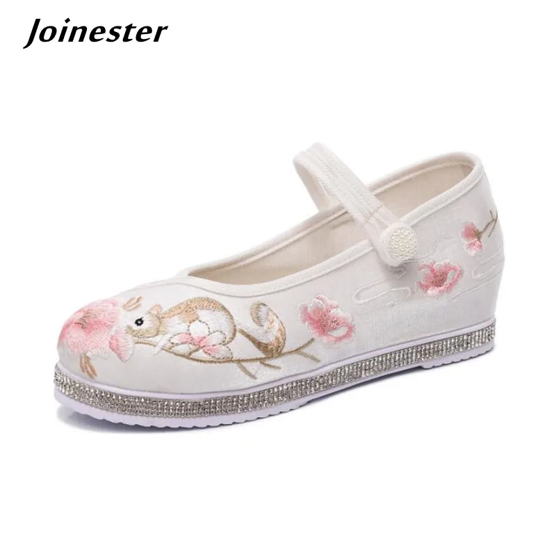 Embroidered Cotton Fabric Women Spring Shoes Height Increased Retro Mary Jane Pumps for Ladies Chinese Ancient Hanfu Shoe