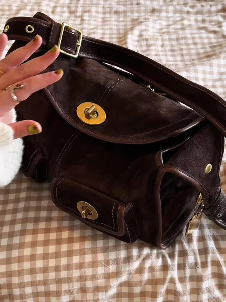 

Карамельная замшевая большая сумка-тоут Capaci, женская новинка 2025, роскошный коврик, высококачественная сумка на одно плечо, сумка-хобо