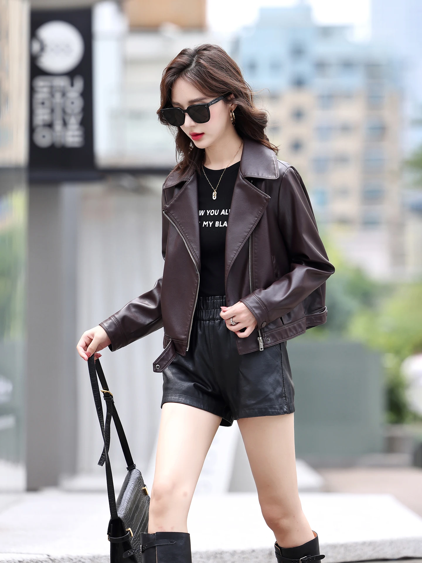 

Новая демисезонная женская кожаная куртка Haifeng из натуральной кожи, свободного кроя, в корейском стиле, для стройных фигур, байкерская модель.