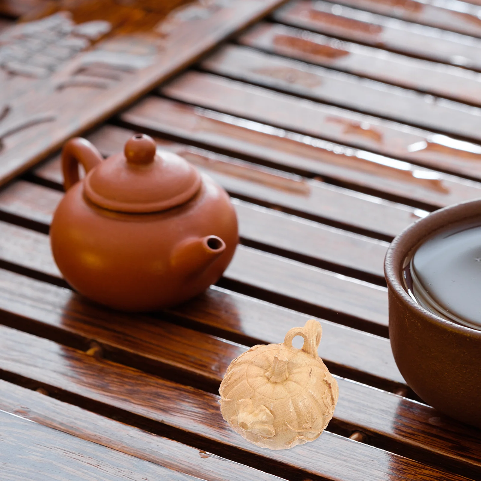 

Wood Carved Pumpkin Kettle Decorative Ornament Home Garden Festival Sculpture Wooden Carving Desktop Decor Wooden Carving Figure