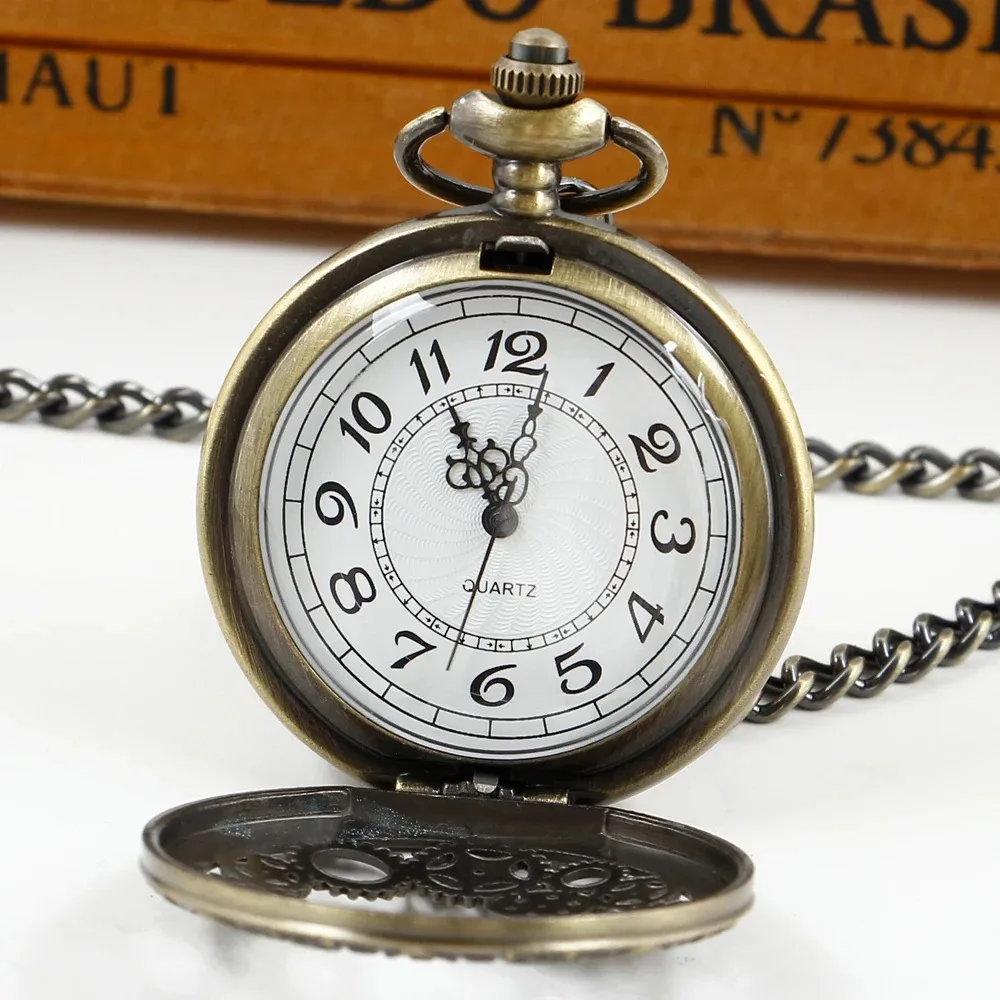 Hollow Gear Quartz นาฬิกาพ็อกเก็ตนาฬิกา Vintage Bronze สร้อยคอโซ่กระเป๋า Fob นาฬิกาโบราณจี้ของขวัญผู้หญิงผู้ชาย