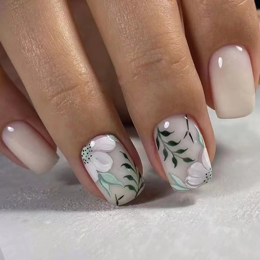 

24Pcs Sping Summer Flower Fake Nails with Green Leaves Design Short Square False Nails Wearable Acrylic Finished Press on Nails