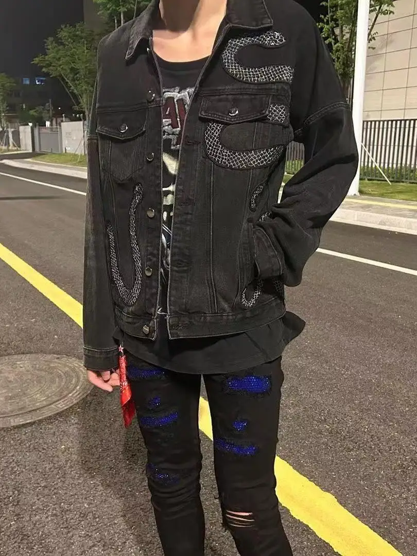 

Casual Sle Men's Denim Jaet Long Sve Embroidered Snake Pattern Turn-down Collar Slim Fit Spring Autumn Faionable Top